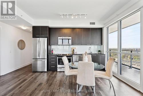 3809 - 10 Park Lawn Road, Toronto, ON - Indoor Photo Showing Kitchen With Upgraded Kitchen