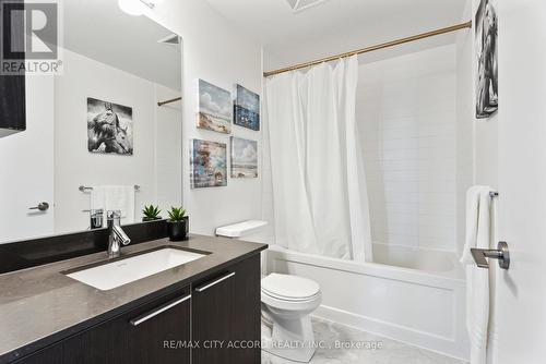 3809 - 10 Park Lawn Road, Toronto, ON - Indoor Photo Showing Bathroom