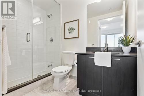 3809 - 10 Park Lawn Road, Toronto, ON - Indoor Photo Showing Bathroom