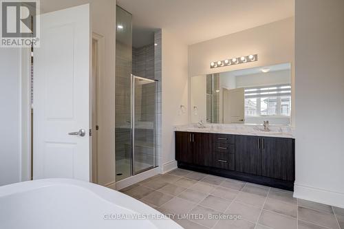496 Skinner Road, Hamilton, ON - Indoor Photo Showing Bathroom