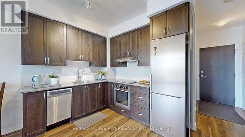 709 - 55 Ann O'Reilly Road, Toronto, ON - Indoor Photo Showing Kitchen With Stainless Steel Kitchen