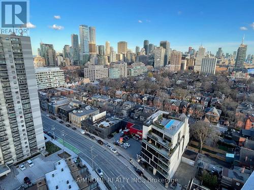 1905 - 181 Bedford Road, Toronto, ON - Outdoor With View