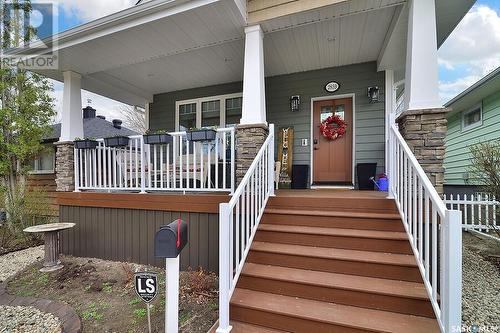 2859 Elphinstone Street, Regina, SK - Outdoor With Deck Patio Veranda