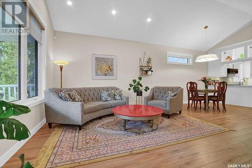 2859 Elphinstone Street, Regina, SK - Indoor Photo Showing Living Room