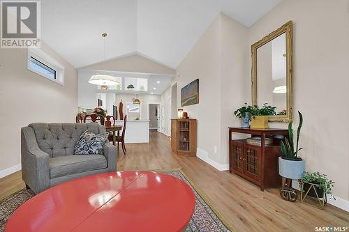 2859 Elphinstone Street, Regina, SK - Indoor Photo Showing Living Room