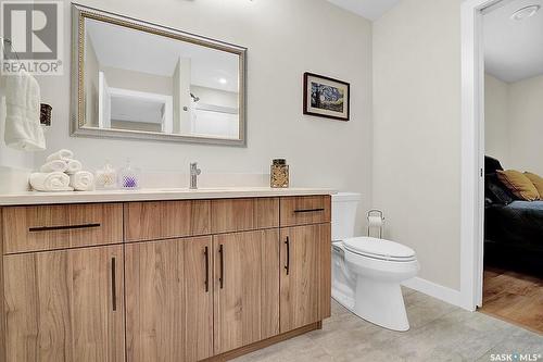 2859 Elphinstone Street, Regina, SK - Indoor Photo Showing Bathroom