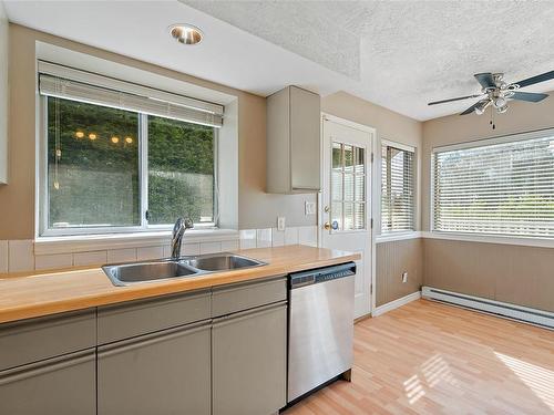 2111 Henlyn Dr, Sooke, BC - Indoor Photo Showing Kitchen With Double Sink