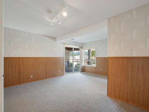 404-6880 Wallace Dr, Central Saanich, BC - Indoor Photo Showing Other Room
