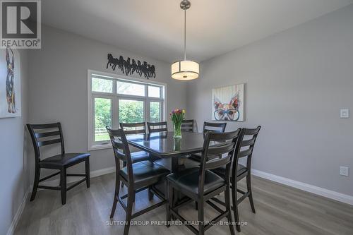 88 Rowe Avenue, South Huron, ON - Indoor Photo Showing Dining Room
