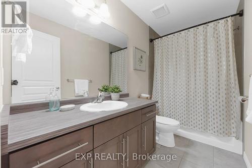358 Louisa Street, Kitchener, ON - Indoor Photo Showing Bathroom