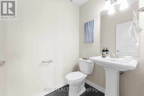 358 Louisa Street, Kitchener, ON - Indoor Photo Showing Bathroom