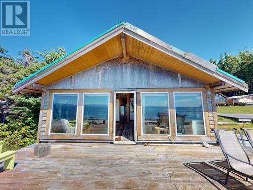 1260 Meadow Lane, Savary Island, BC - Indoor Photo Showing Bedroom