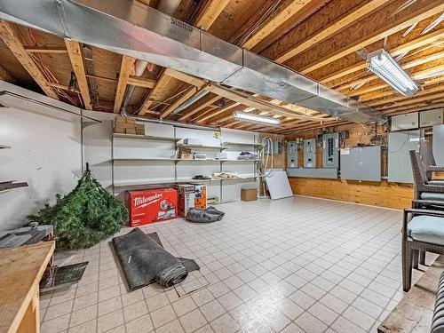 Garage - 706 Rue De La Mistassini, Terrebonne (Lachenaie), QC - Indoor Photo Showing Garage