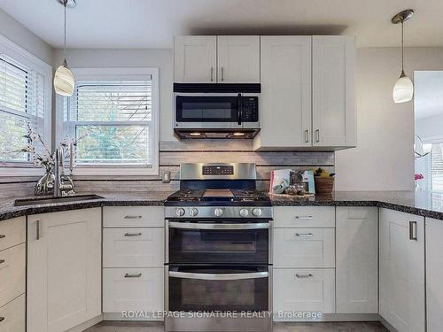 1282 Ganaraska Rd, Port Hope, ON - Indoor Photo Showing Kitchen With Upgraded Kitchen