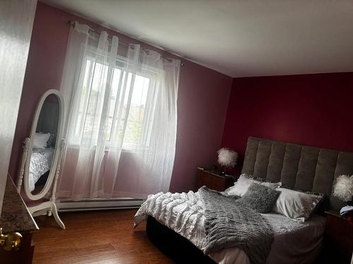 Bedroom - 4467 Rue Cécile, Montréal (Pierrefonds-Roxboro), QC - Indoor Photo Showing Bedroom