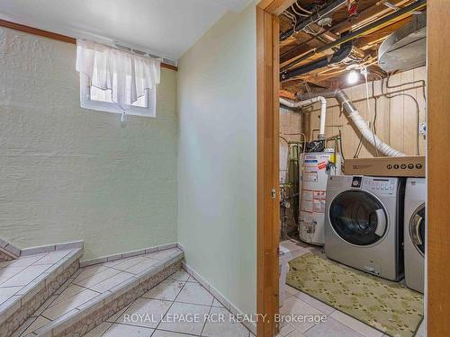 6 Argyle Ave, Orillia, ON - Indoor Photo Showing Laundry Room