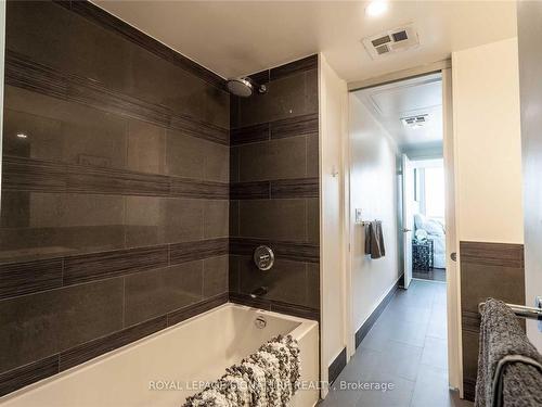 3204-390 Cherry St, Toronto, ON - Indoor Photo Showing Bathroom