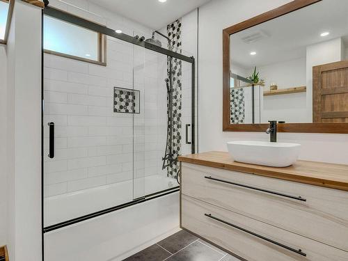 Salle de bains - 2180Z Ch. De L'Étang, Sainte-Adèle, QC - Indoor Photo Showing Bathroom
