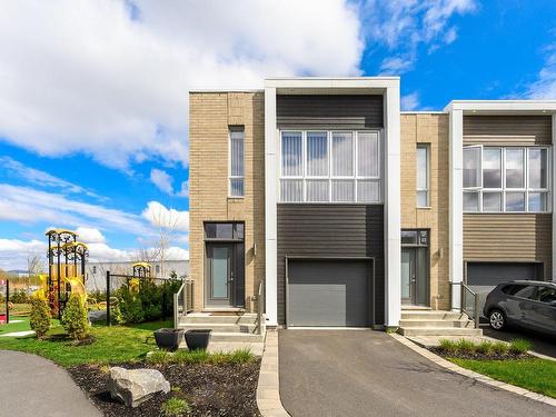 Frontage - 26 Place Boulay, Saint-Basile-Le-Grand, QC 