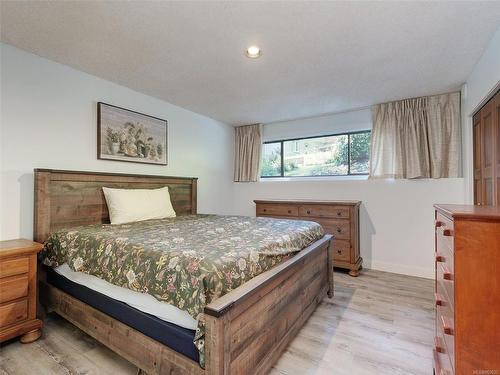11316 Ravenscroft Pl, North Saanich, BC - Indoor Photo Showing Bedroom