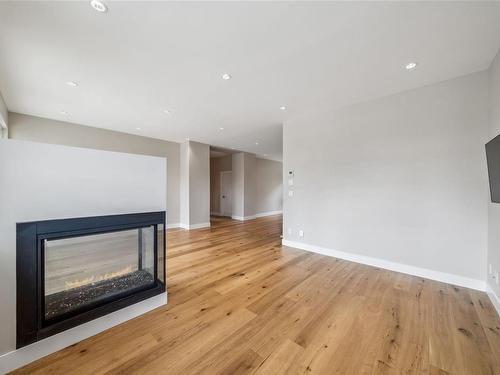 660 Medalist Ave, Colwood, BC - Indoor With Fireplace