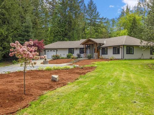 1218 Deloume Rd, Mill Bay, BC - Outdoor