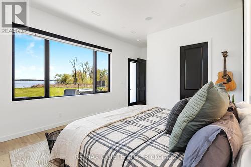 667C Dundas Street E, Belleville, ON - Indoor Photo Showing Bedroom