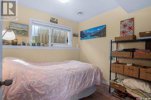 447 Henick Crescent, Saskatoon, SK - Indoor Photo Showing Bedroom