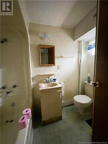 200 176 Route, Pennfield, NB - Indoor Photo Showing Bathroom