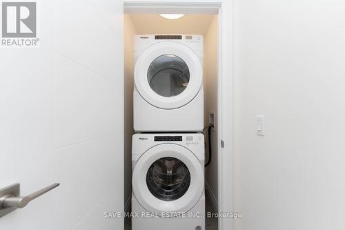 14 Lily Lane, Guelph, ON - Indoor Photo Showing Laundry Room