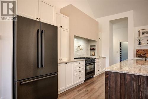 11 Herman Mayer Drive, Lively, ON - Indoor Photo Showing Kitchen