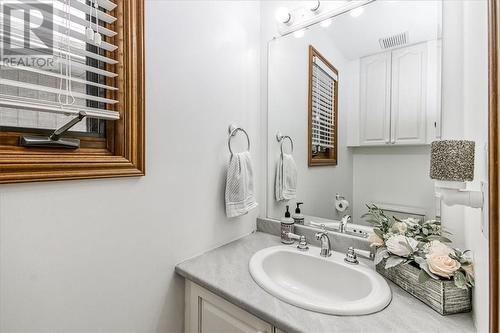 1616 Madison, Sudbury, ON - Indoor Photo Showing Bathroom