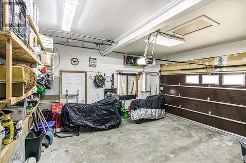 1616 Madison, Sudbury, ON - Indoor Photo Showing Garage