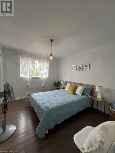 Primary Bedroom - 587 Dorcas Bay Road, Northern Bruce Peninsula, ON - Indoor Photo Showing Bedroom