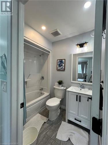 Guest Bath - 587 Dorcas Bay Road, Northern Bruce Peninsula, ON - Indoor Photo Showing Bathroom