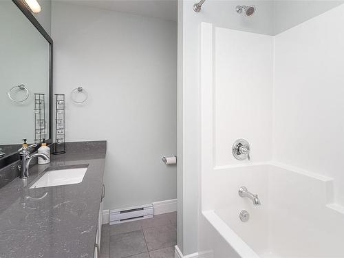 1218 Nova Crt, Langford, BC - Indoor Photo Showing Bathroom
