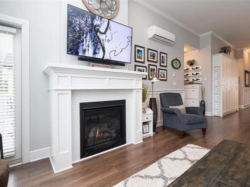 1218 Nova Crt, Langford, BC - Indoor Photo Showing Living Room With Fireplace
