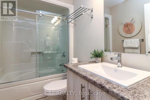 113 Sebastian Street, Blue Mountains, ON - Indoor Photo Showing Bathroom