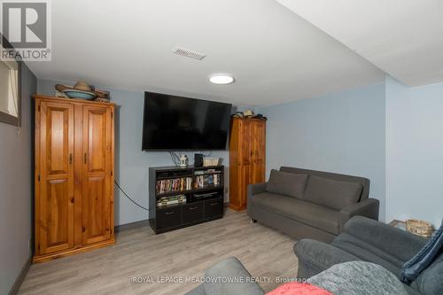 117 Mountainview Road S, Halton Hills, ON - Indoor Photo Showing Living Room