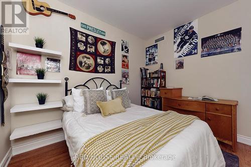 103 - 9901 Keele Street, Vaughan, ON - Indoor Photo Showing Bedroom
