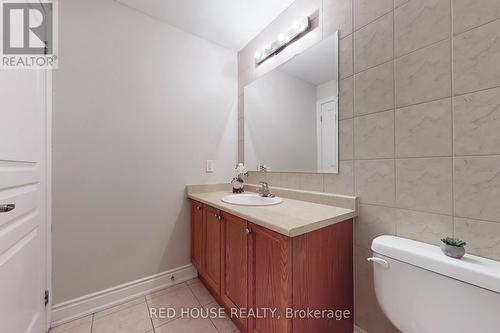 103 - 9901 Keele Street, Vaughan, ON - Indoor Photo Showing Bathroom