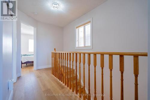 7192 Frontier Ridge, Mississauga, ON - Indoor Photo Showing Other Room