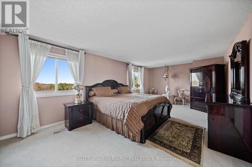 915 Catskill Drive, Oshawa, ON - Indoor Photo Showing Bedroom