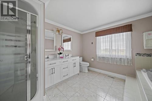915 Catskill Drive, Oshawa, ON - Indoor Photo Showing Bathroom
