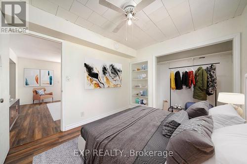 216 Oak Street, Prince Edward County, ON - Indoor Photo Showing Bedroom