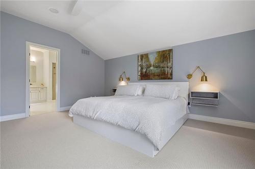 976 Shadeland Avenue|Unit #10, Burlington, ON - Indoor Photo Showing Bedroom