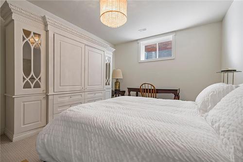 976 Shadeland Avenue|Unit #10, Burlington, ON - Indoor Photo Showing Bedroom