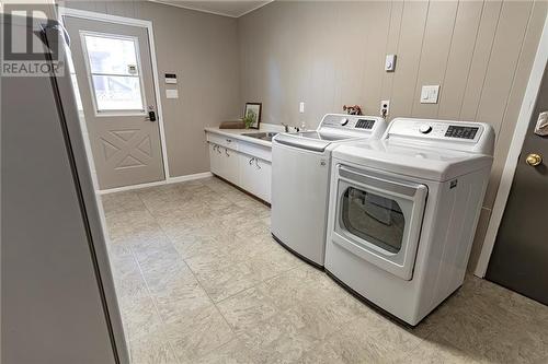 16 Beckett View Drive, Pembroke, ON - Indoor Photo Showing Laundry Room