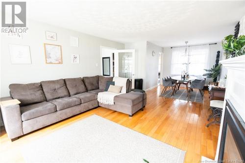 530 Fulton Avenue, Fredericton, NB - Indoor Photo Showing Living Room