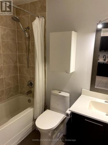 106 - 39 Galleria Parkway, Markham, ON - Indoor Photo Showing Bathroom